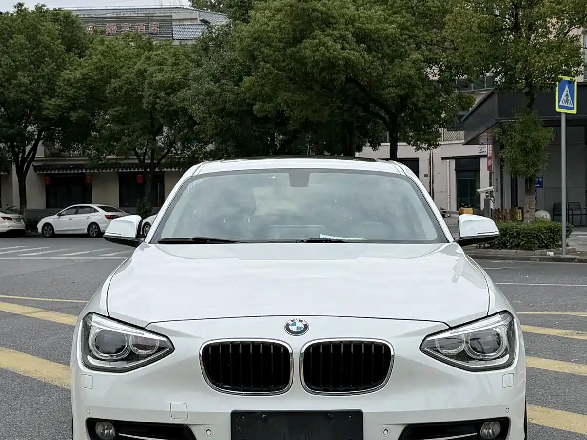 BMW 1 Series (Import)
