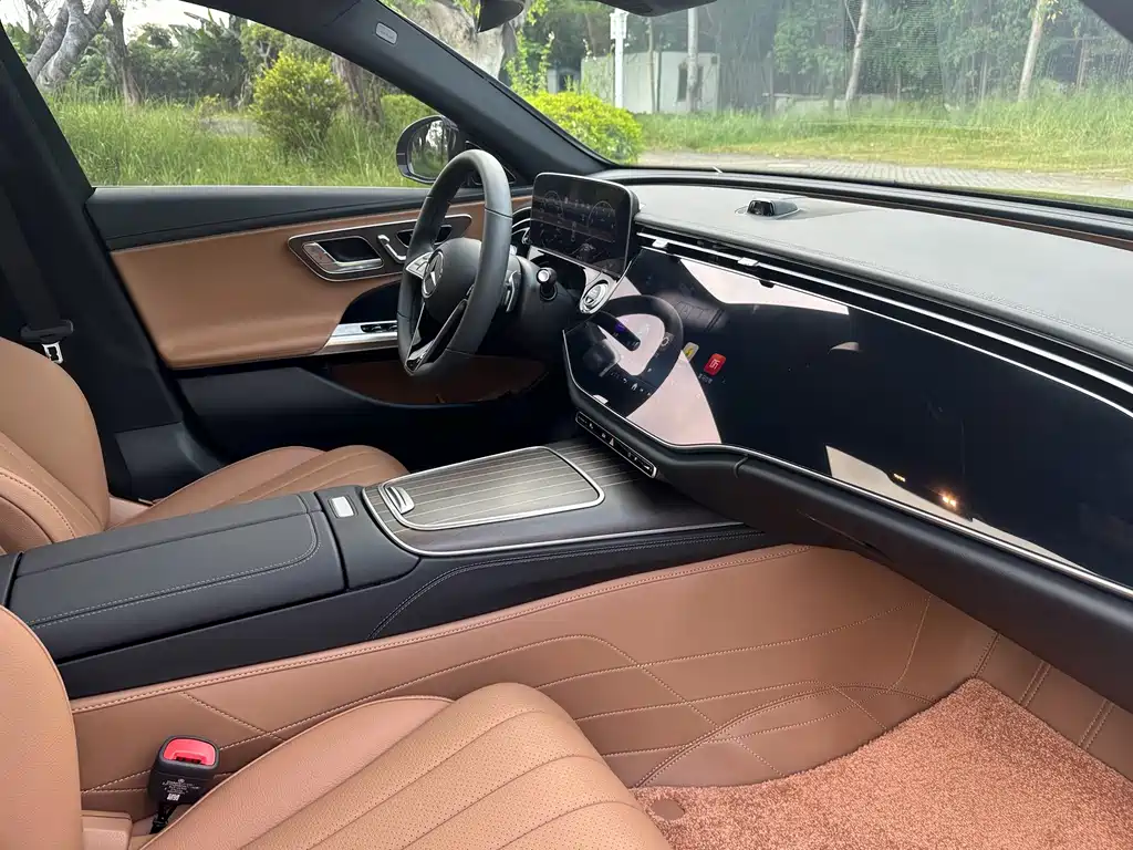 Mercedes-Benz E-Class — миниатюра 18