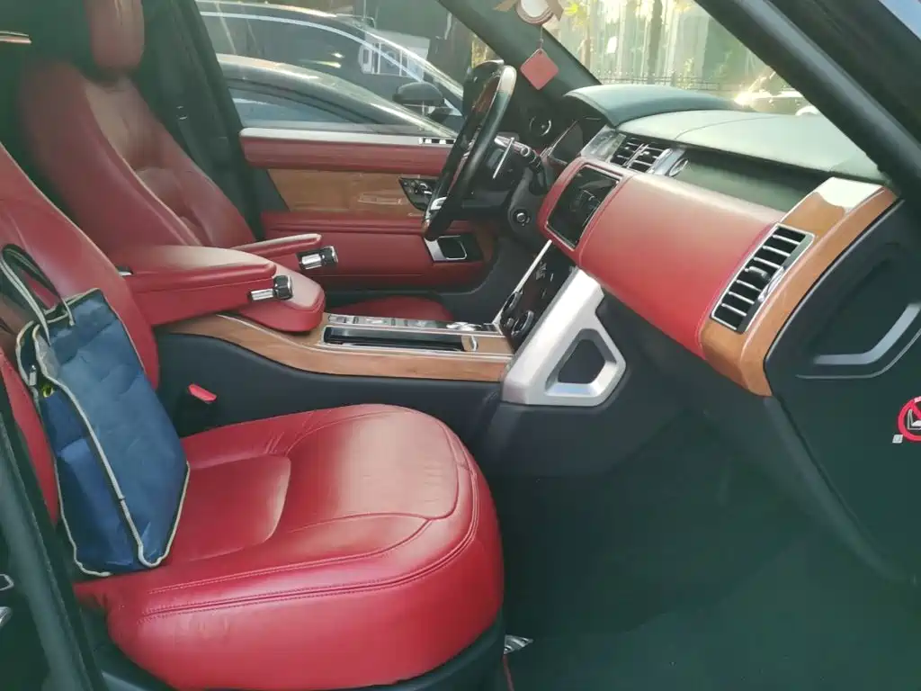 Land Rover Range Rover — миниатюра 9