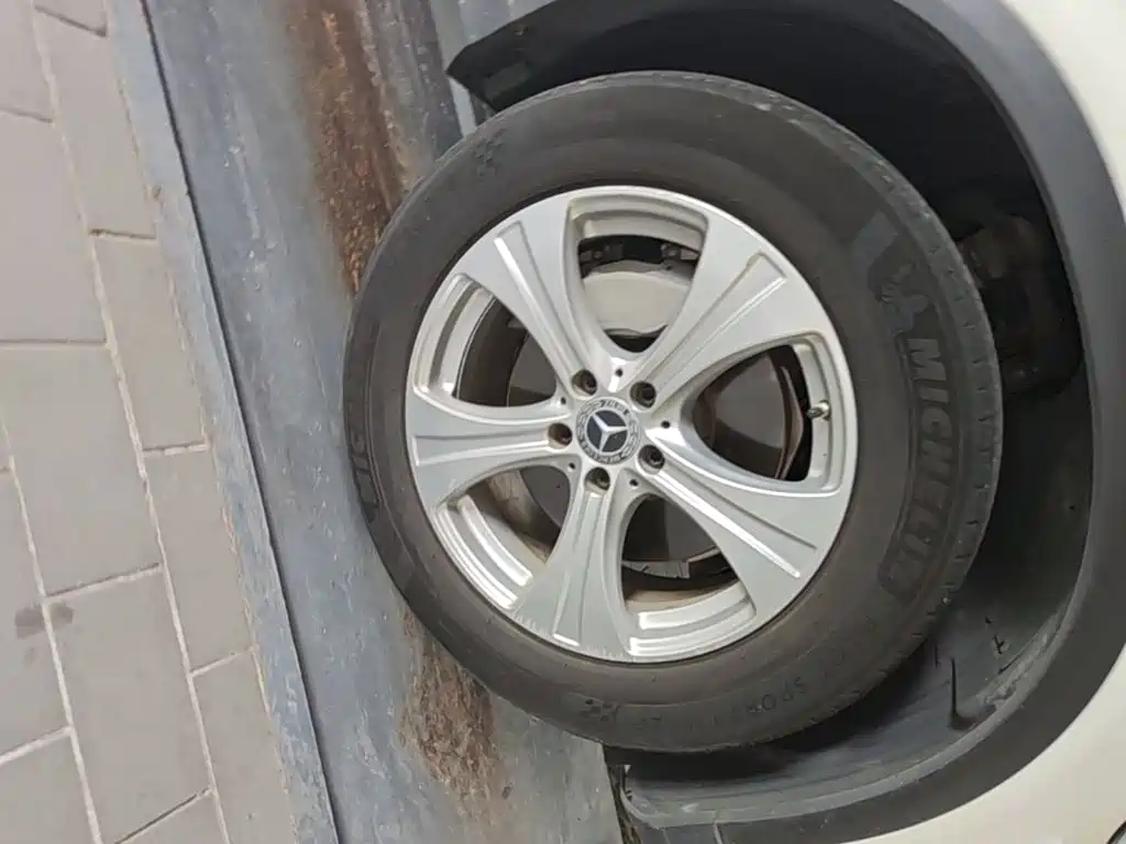 Mercedes-Benz GLC — миниатюра 12