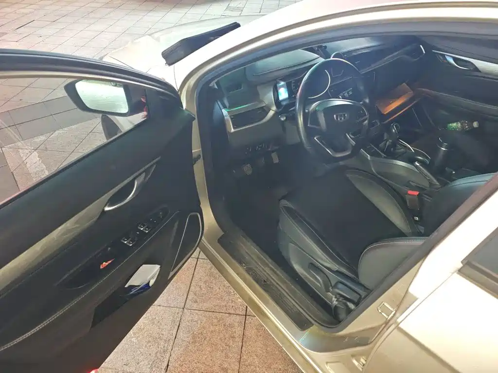 Geely Emgrand — миниатюра 12