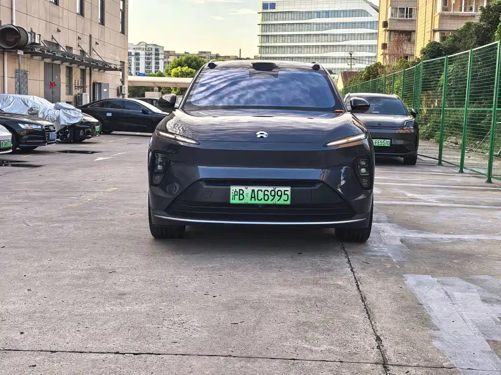 NIO ES8 — миниатюра 2