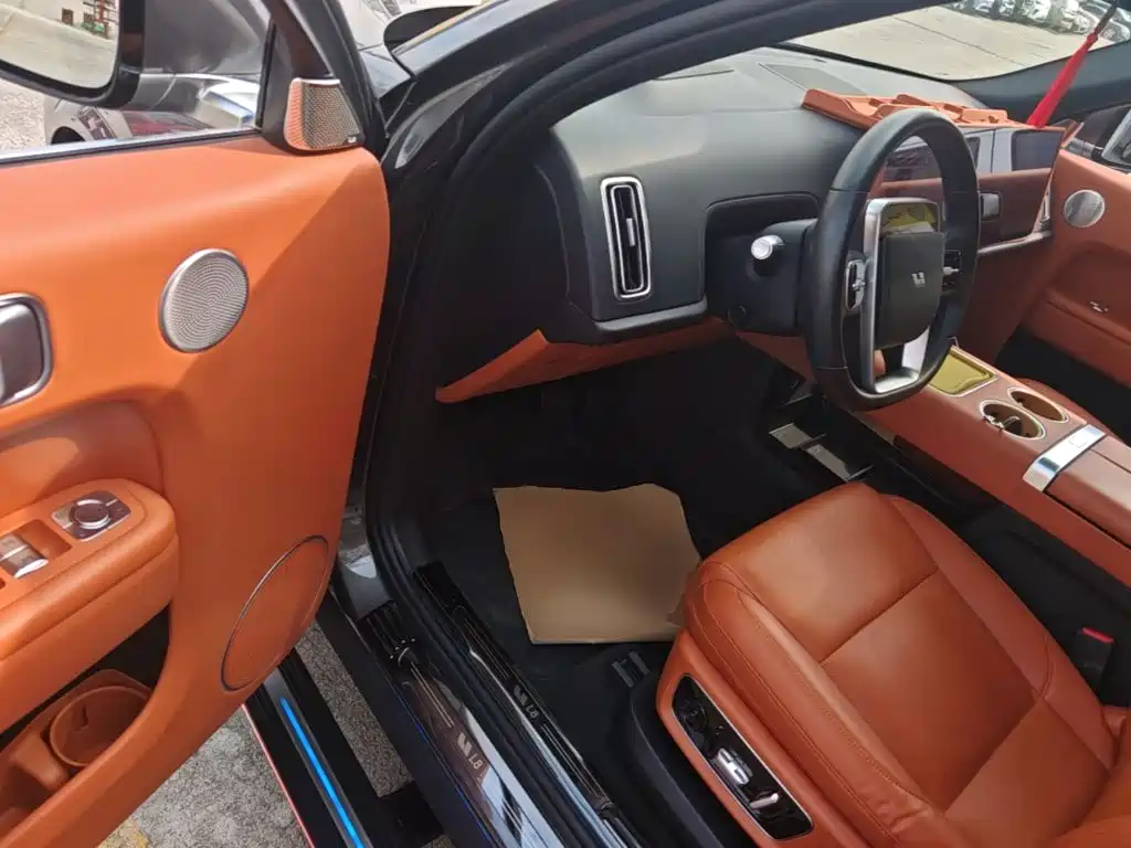 Li Auto Li L8 — миниатюра 16