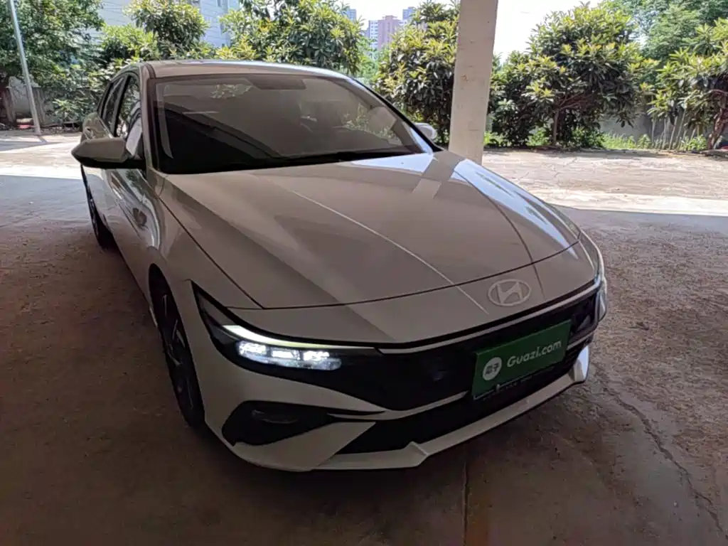 Hyundai Elantra — миниатюра 4