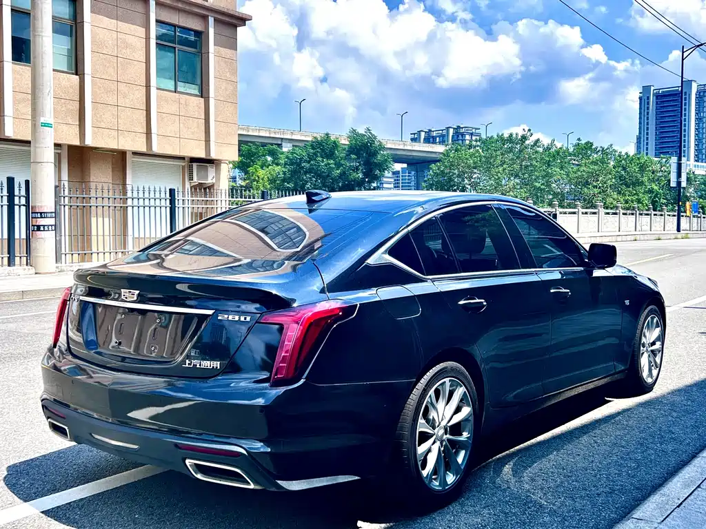 Cadillac CT5 — миниатюра 6