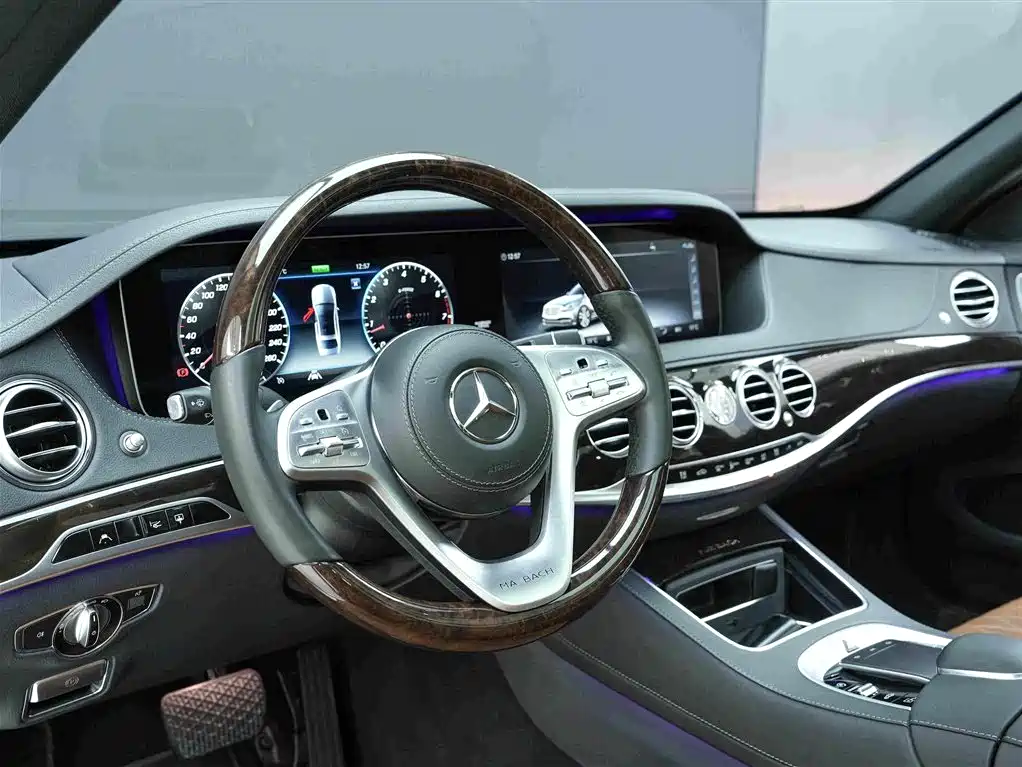 Mercedes-Benz S-Class — миниатюра 7