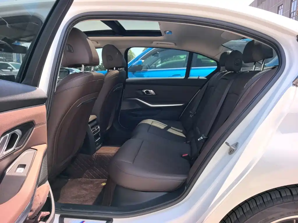 BMW 3 Series — миниатюра 9