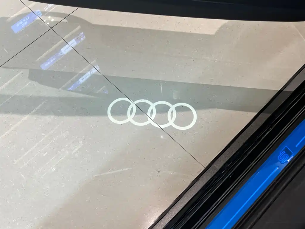 Audi A6L 2025 45 TFSI quattro