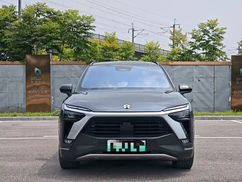 NIO ES8 2022 75kWh мест