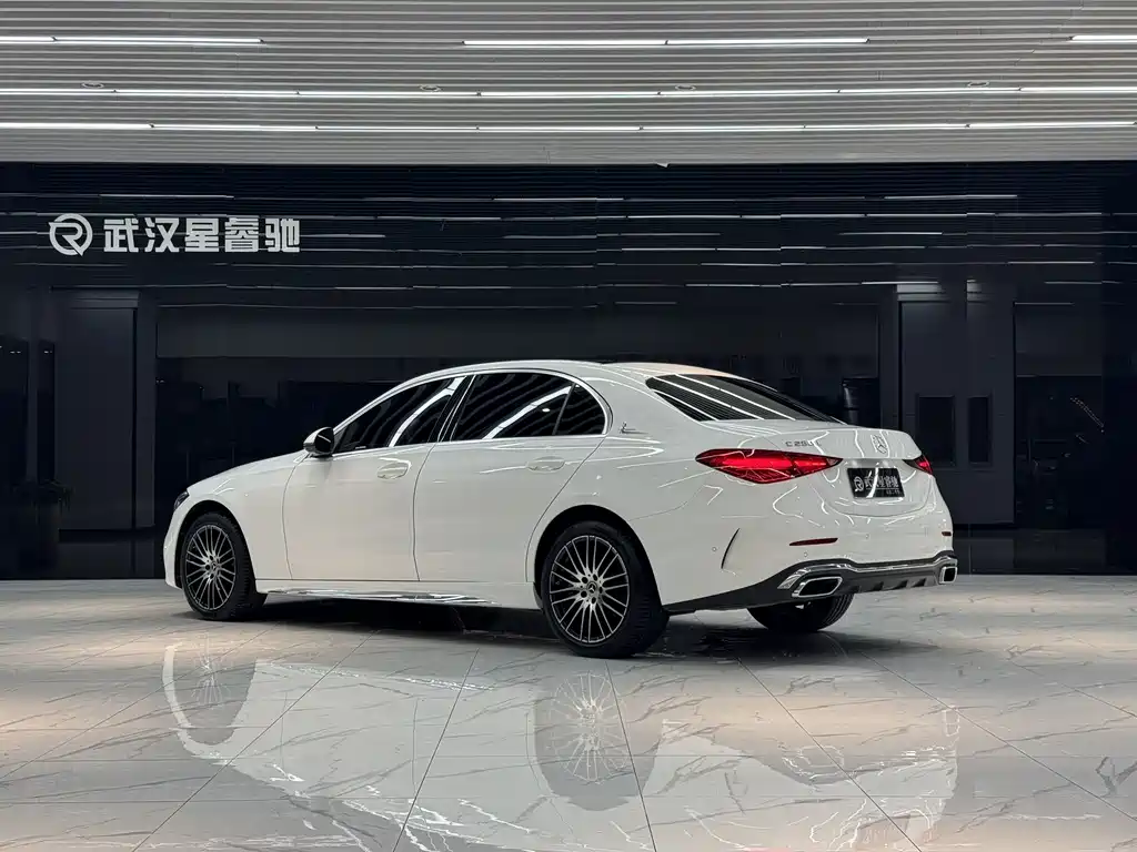 Mercedes-Benz C-Class — миниатюра 5