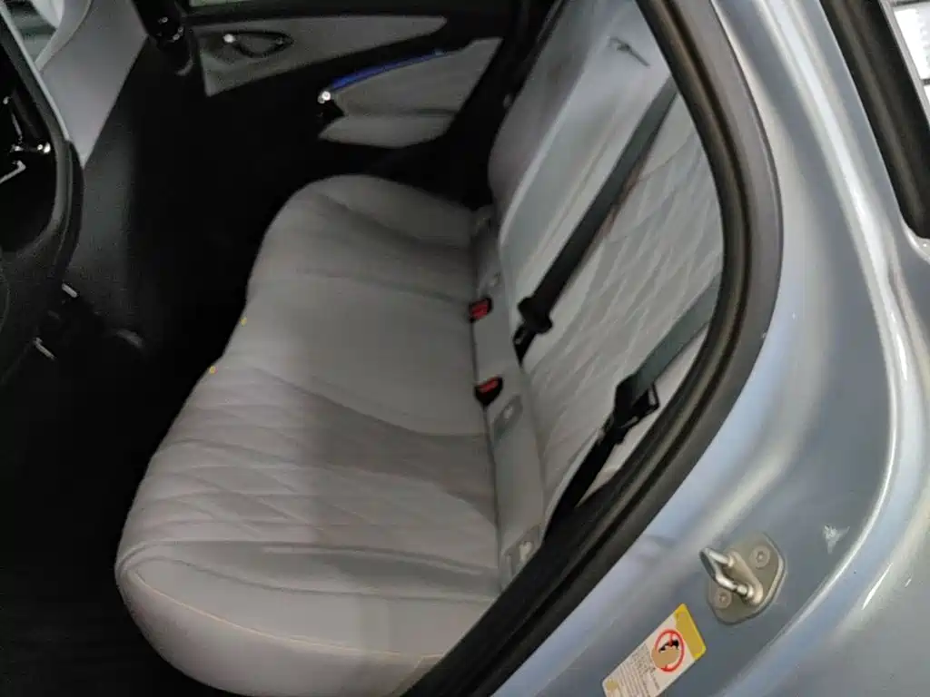 BYD Seal — миниатюра 17