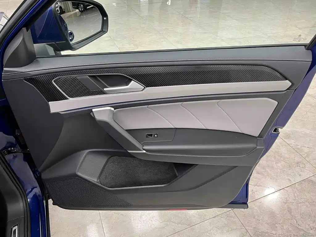 Volkswagen Tayron GTE — миниатюра 17