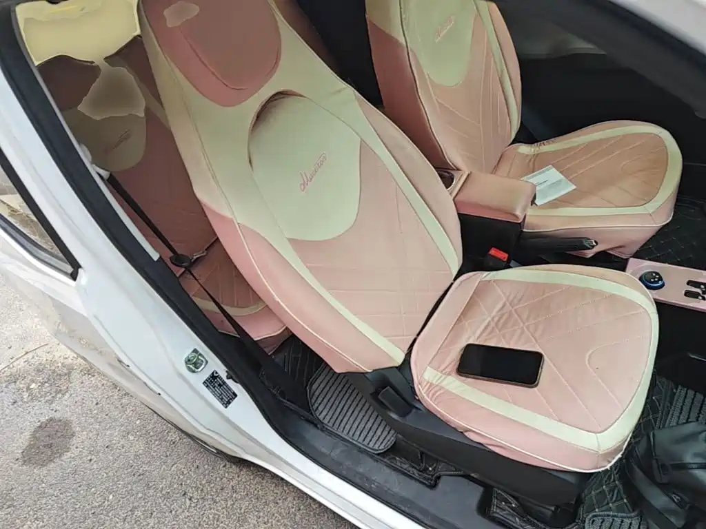 Wuling MINIEV — миниатюра 25