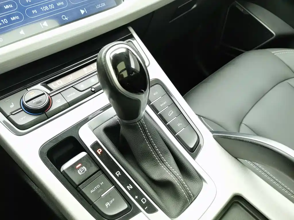 Geely Boyue — миниатюра 13