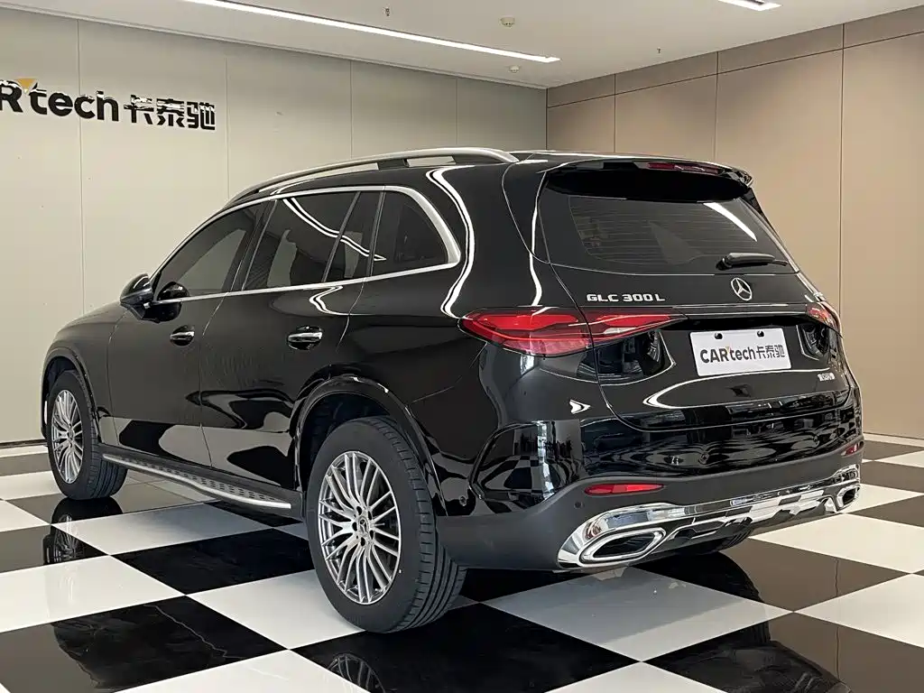 Mercedes-Benz GLC 2023 GLC 300 L 4MATIC 5 мест