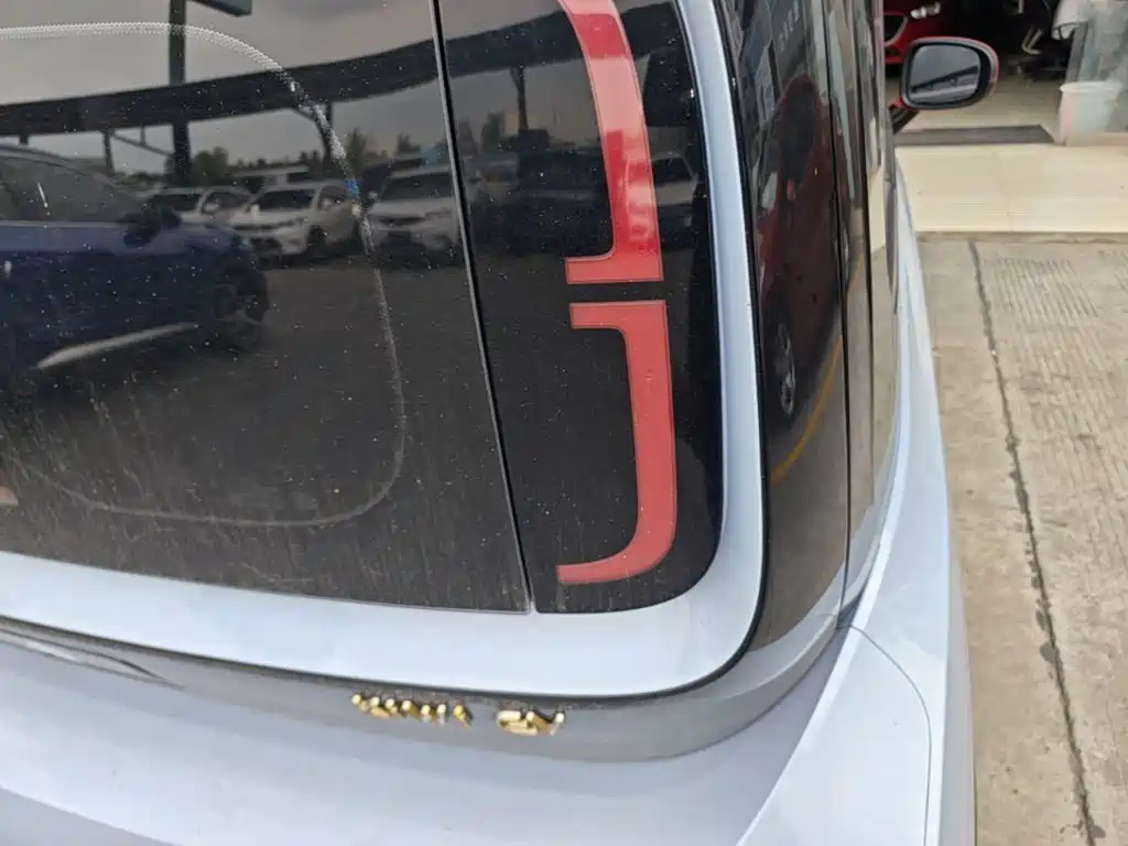 Baojun KiWi EV — миниатюра 8