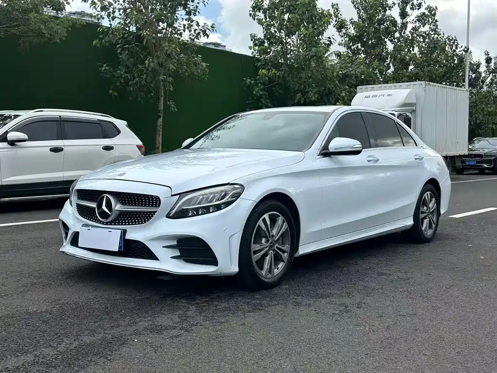 Mercedes-Benz C-Class 2020