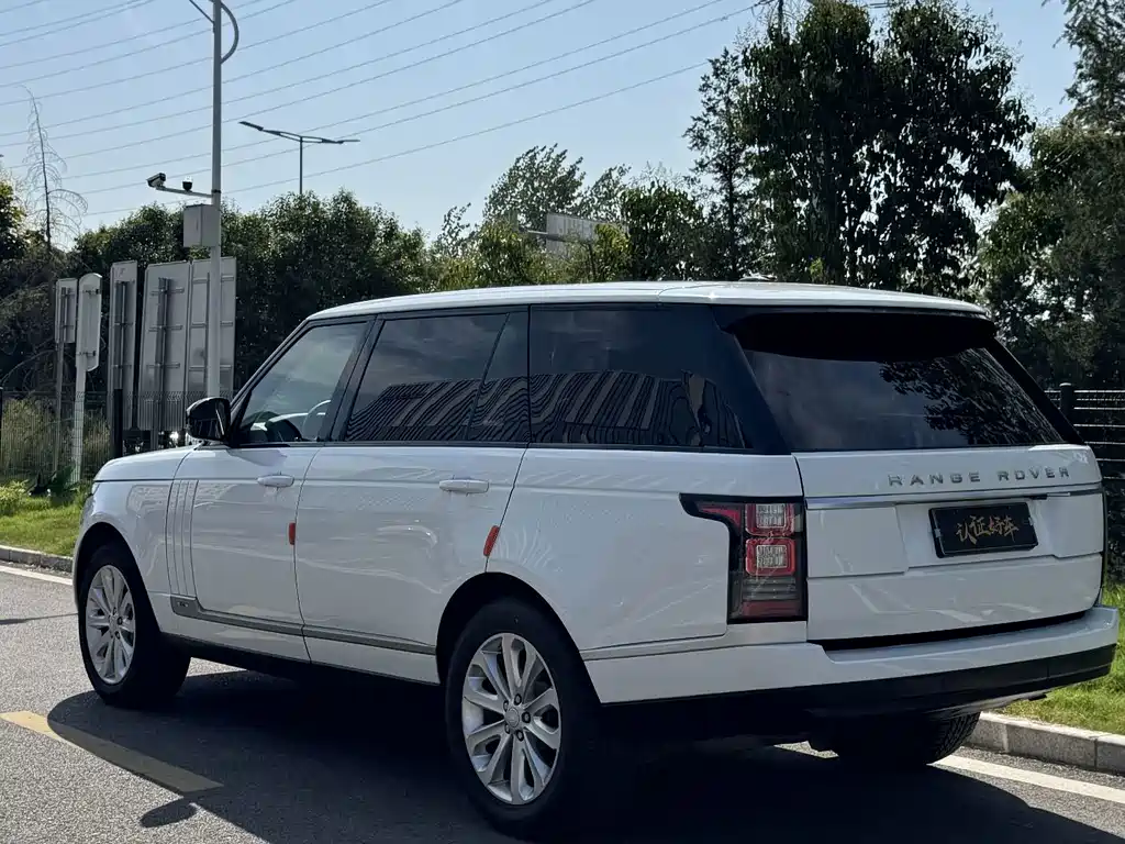 Land Rover Range Rover — миниатюра 14