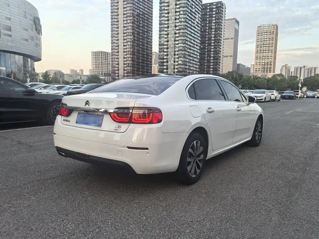 Citroen C6 — миниатюра 6
