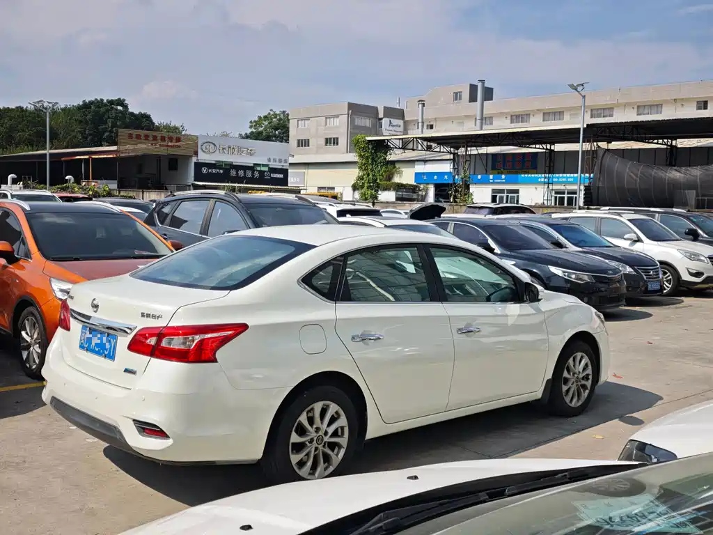 Nissan Sylphy — миниатюра 5