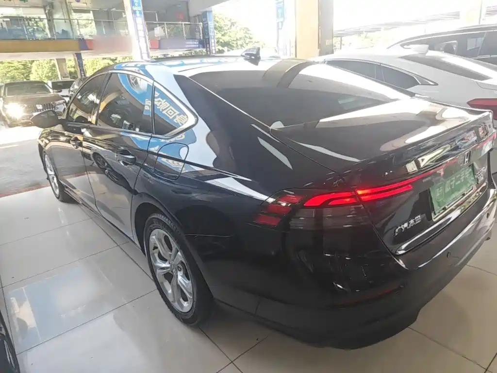 Honda Accord — миниатюра 5