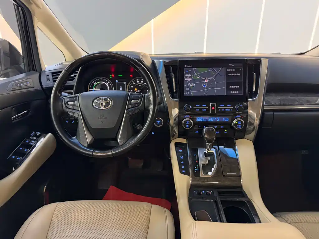 Toyota Vellfire — миниатюра 24