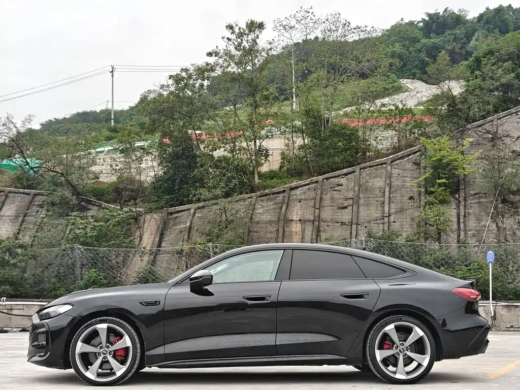 Audi A5L Sportback — миниатюра 9
