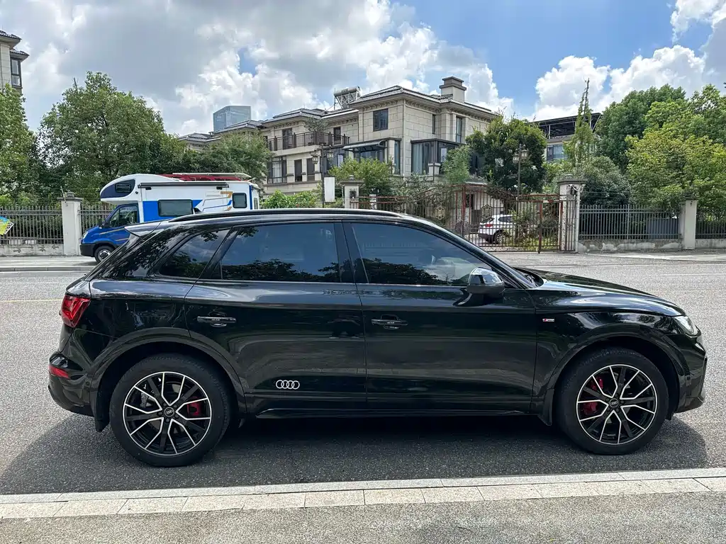 Audi Q5L — миниатюра 4