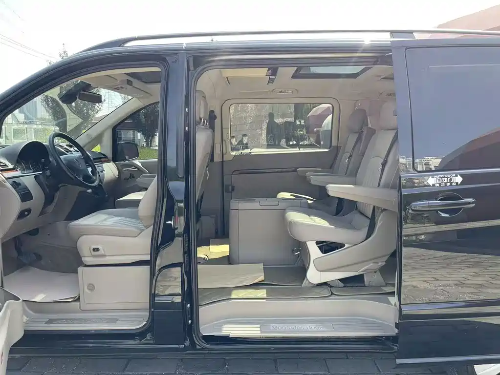 Mercedes-Benz Viano — миниатюра 13