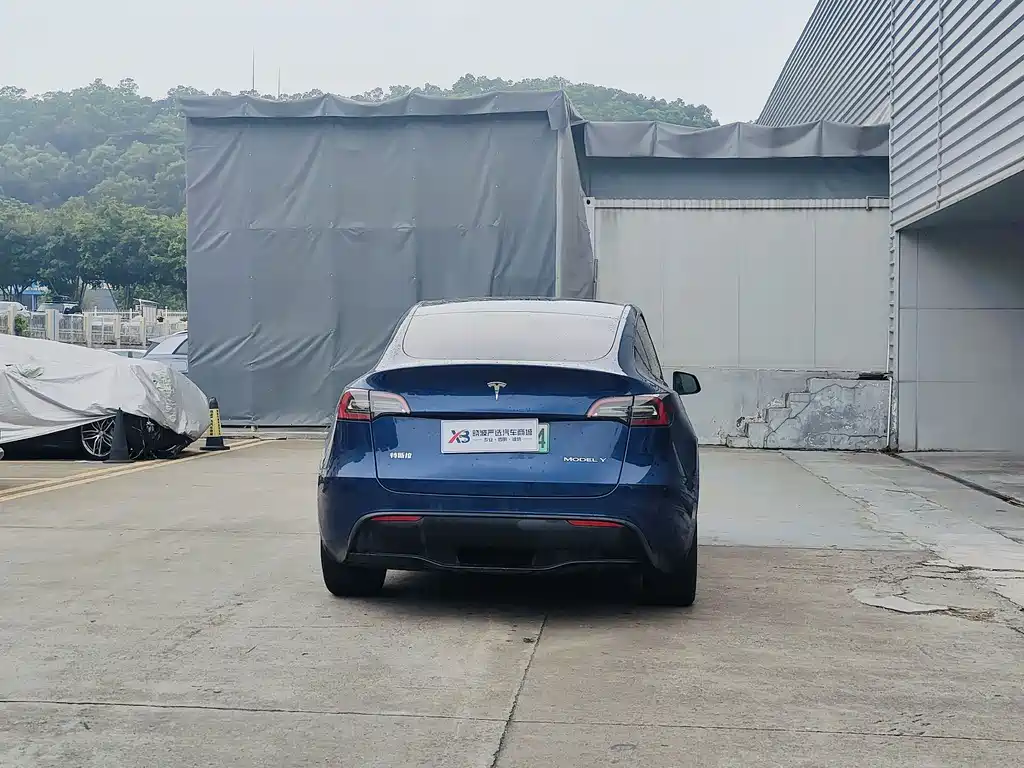 Tesla Model Y 2021 3D7