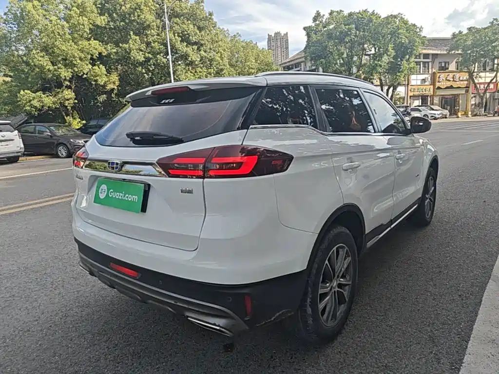 Geely Boyue — миниатюра 7
