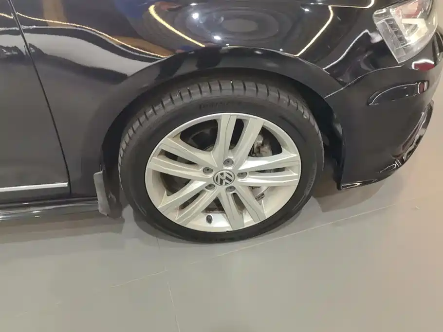Volkswagen Sagitar — миниатюра 6