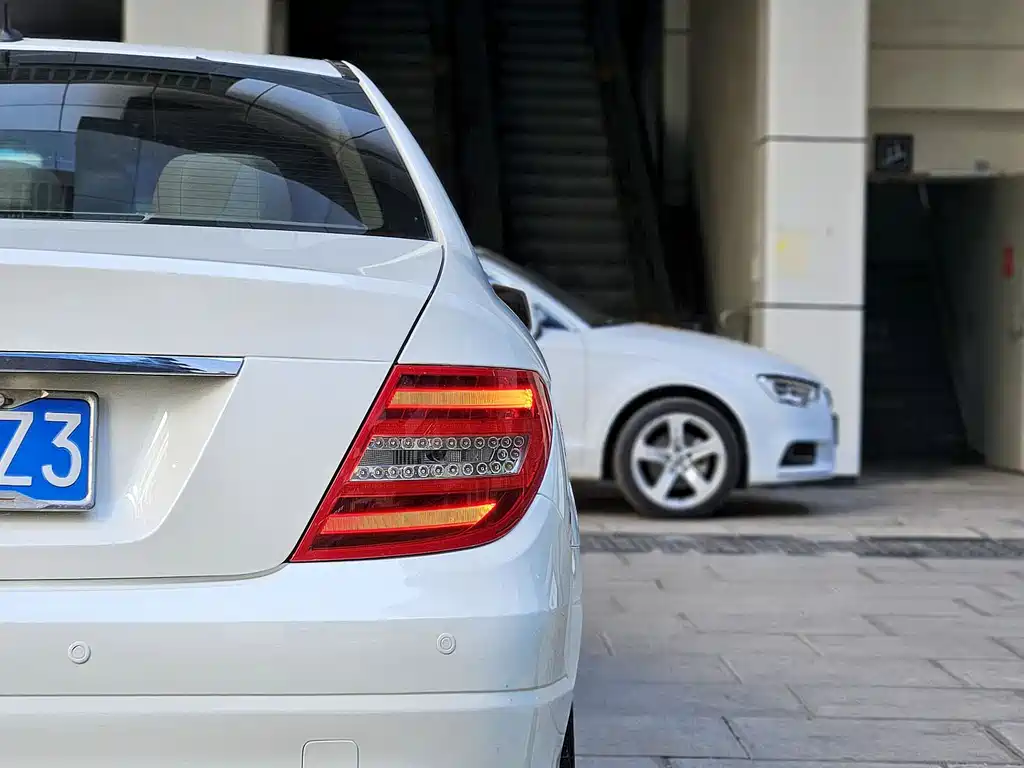 Mercedes-Benz C-Class — миниатюра 20