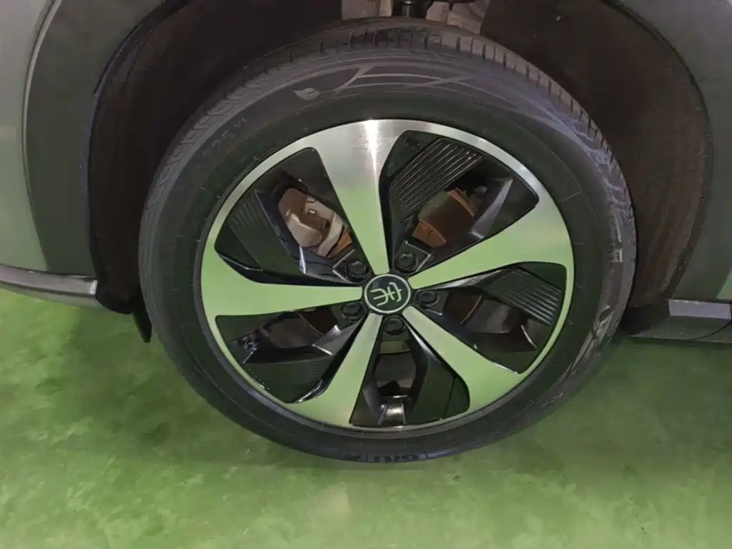 BYD PLUS New Energy — миниатюра 23