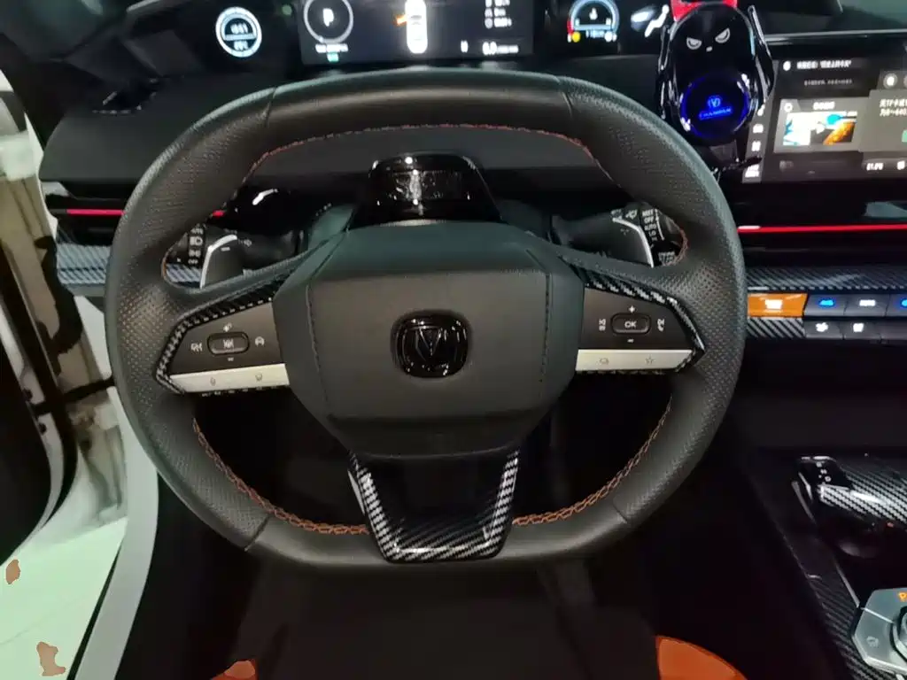 Changan UNI-V — миниатюра 11