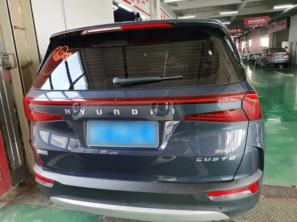 Hyundai Custo — миниатюра 6