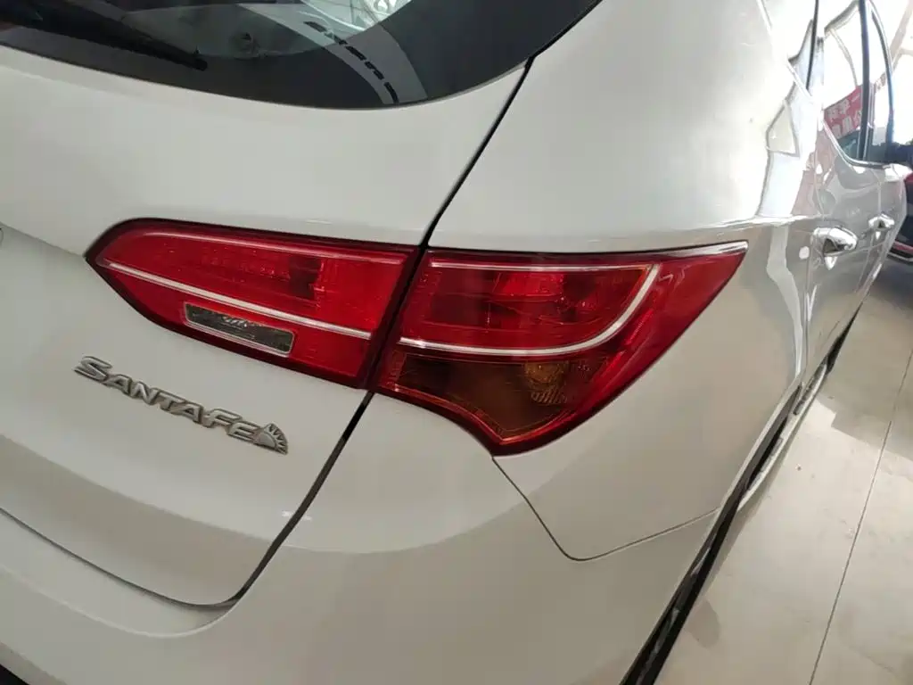 Hyundai Santa Fe — миниатюра 8