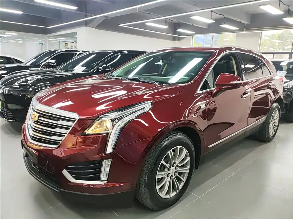 CADILLAC XT5