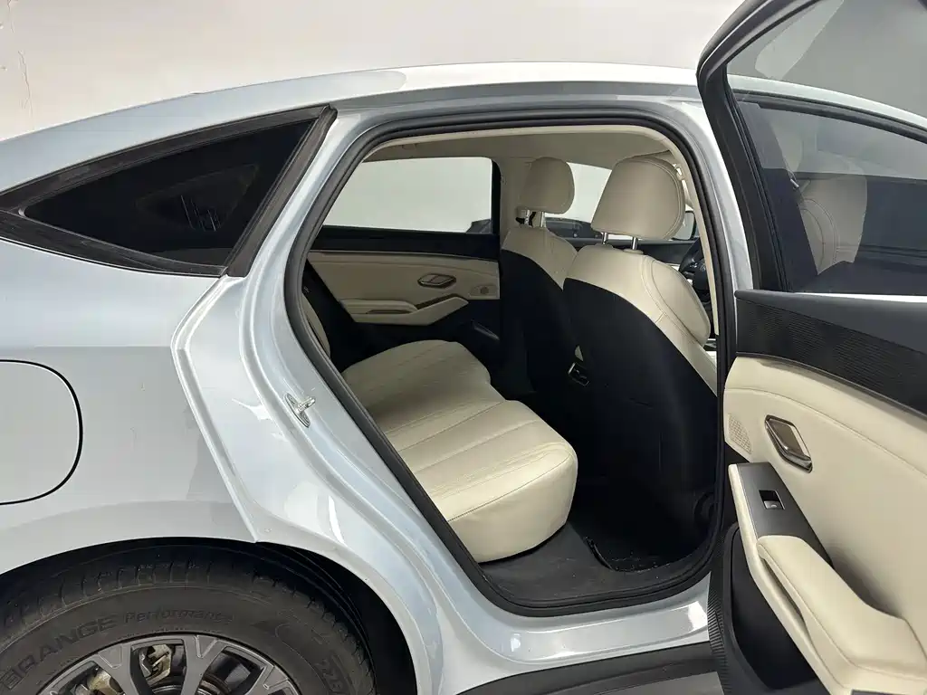BYD Qin L — миниатюра 12