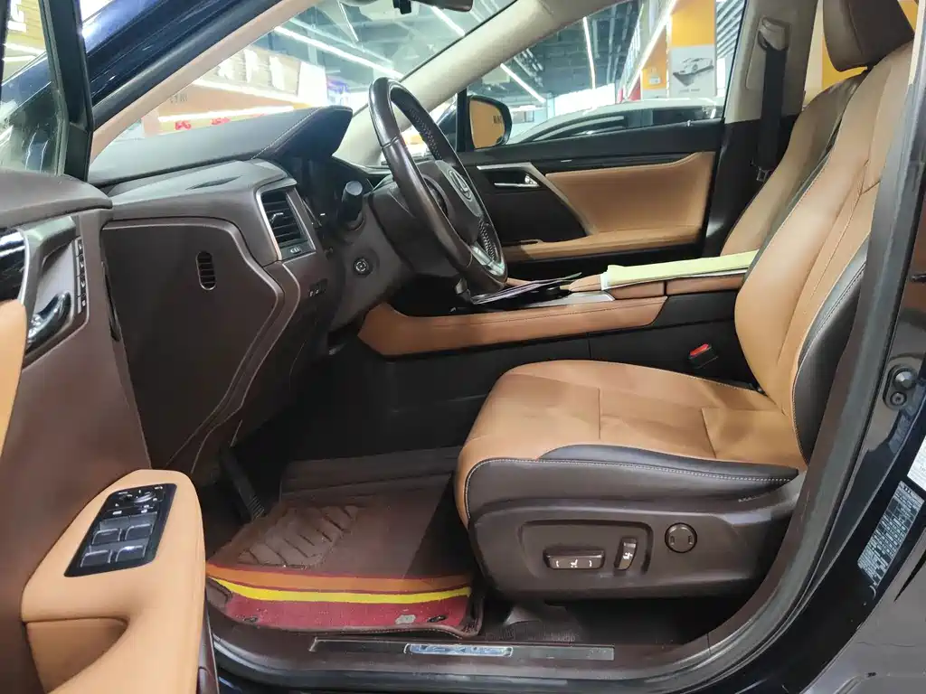 Lexus RX — миниатюра 4