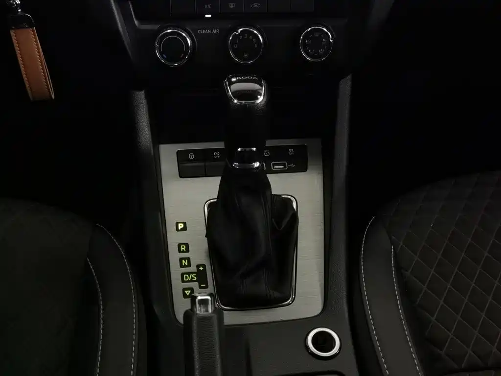 Skoda Octavia — миниатюра 13