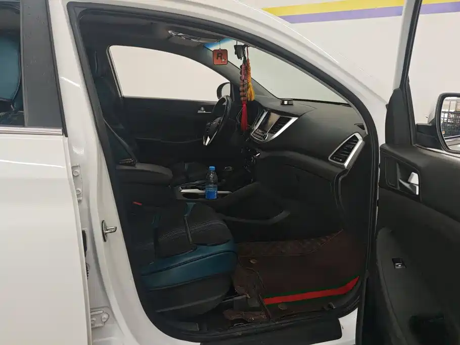 Hyundai Tucson — миниатюра 8