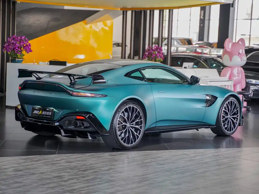 Aston Martin V8 Vantage — миниатюра 4