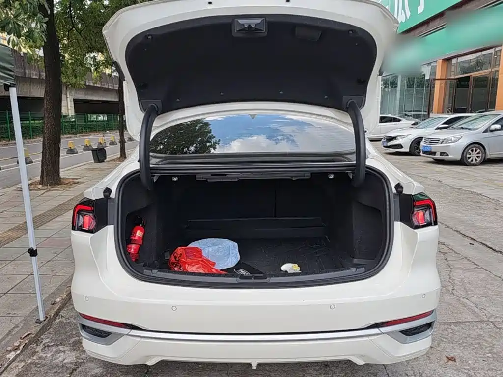 Ford Mondeo — миниатюра 19