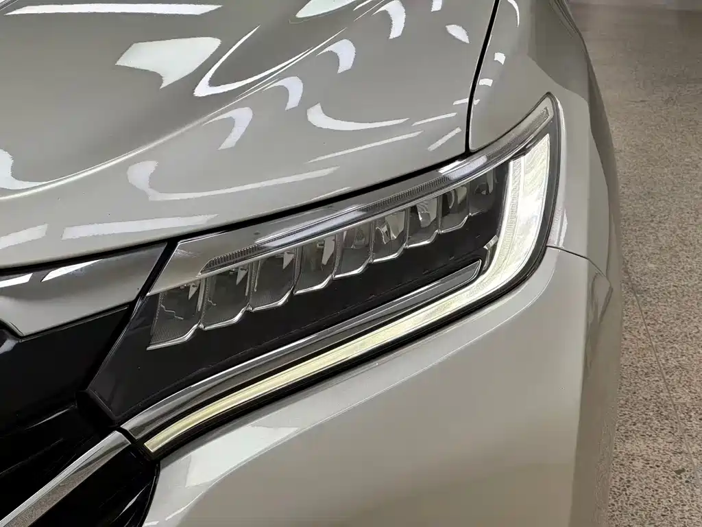 Honda UR-V — миниатюра 10