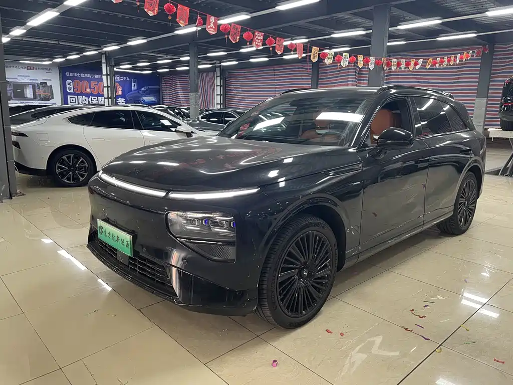 XPeng G9 — миниатюра 2