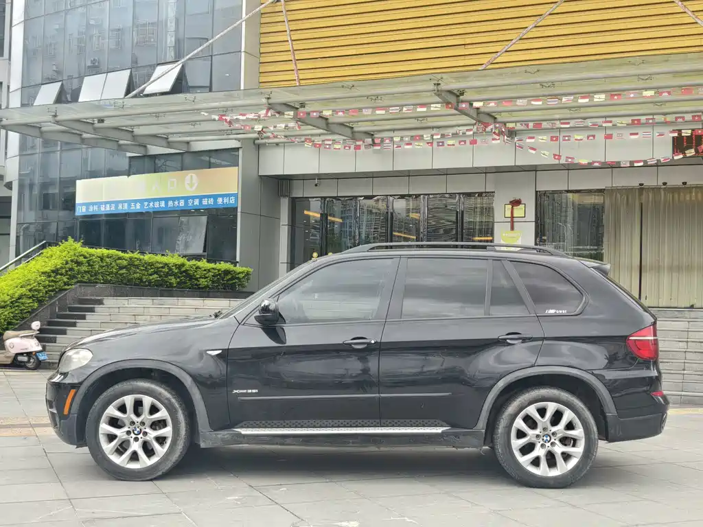 BMW X5 (Import) — миниатюра 3