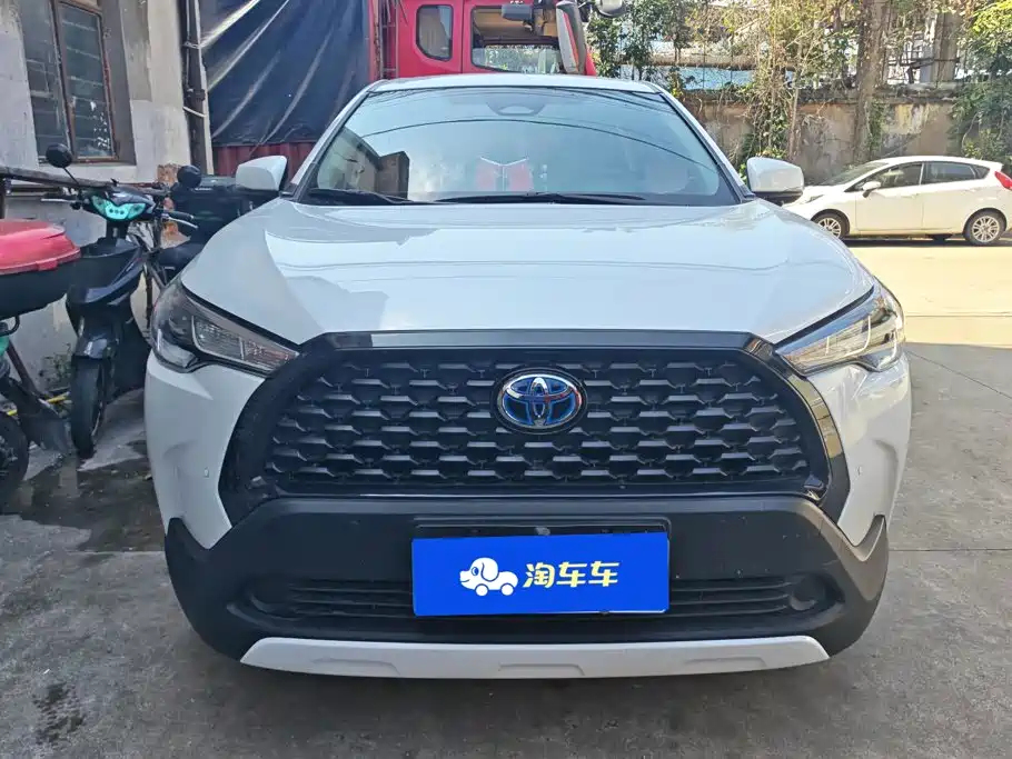 Toyota Corolla Cross — миниатюра 2