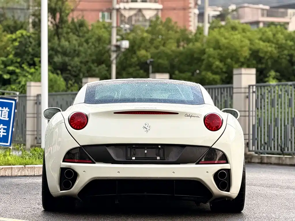 Ferrari California T — миниатюра 4