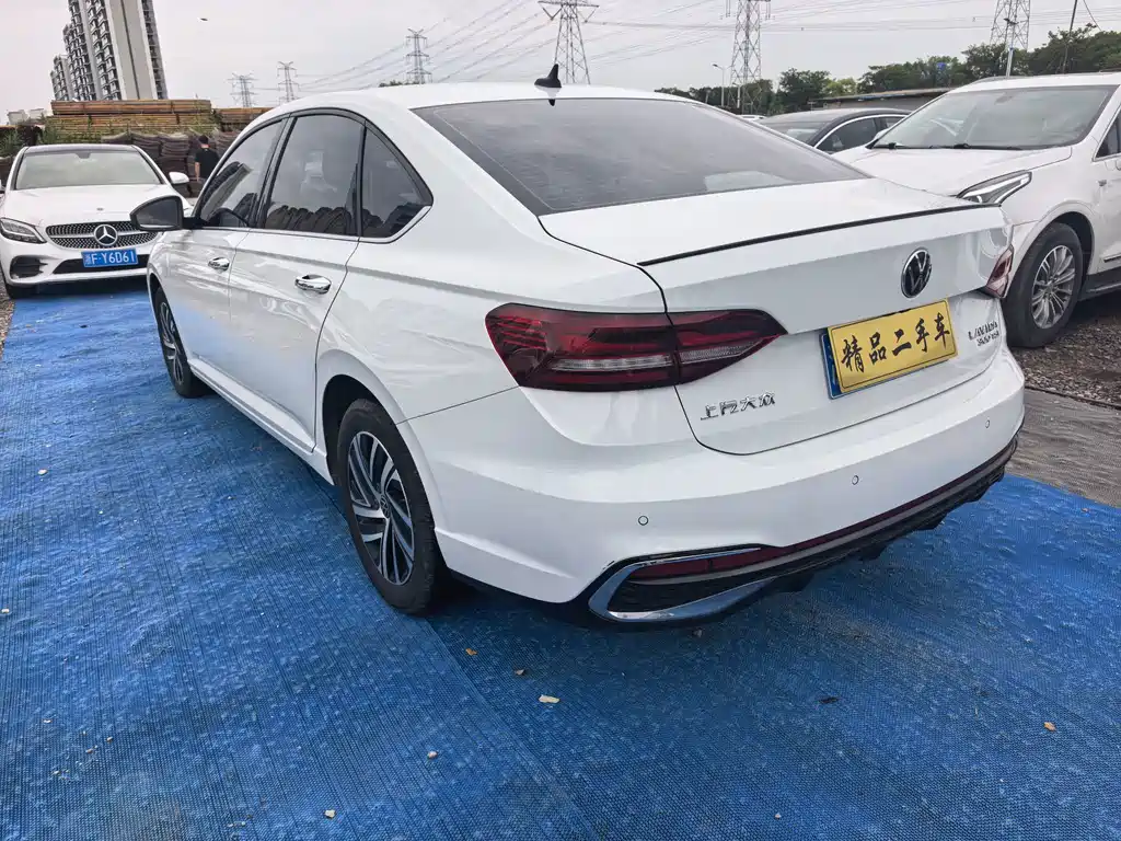 Volkswagen Lavida — миниатюра 9
